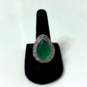 Beautiful Ring 💍 - size 7.5